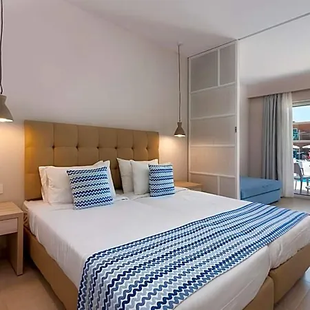 Alykanas Village Hotel 4*
