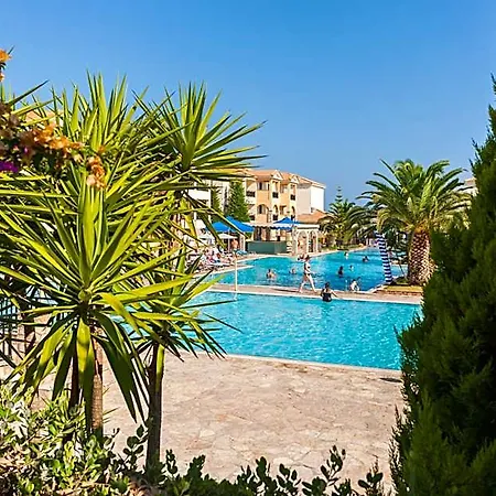 Alykanas Village 4* Khartáta