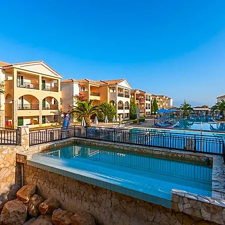 Alykanas Village Hotell